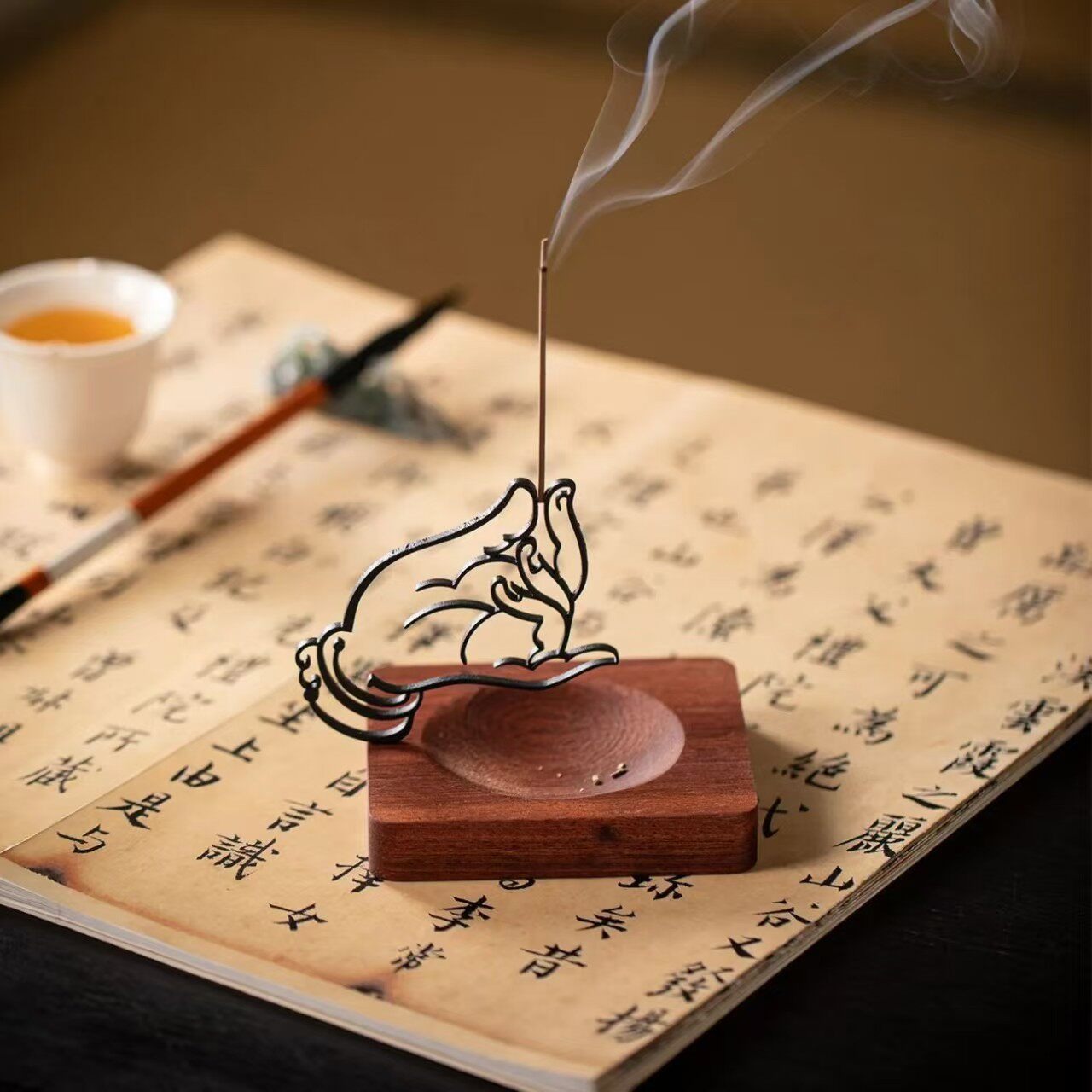 Home Fragrance Vanilla Cashmere - Buddha-Hand-Räucherstäbchenhalter, kreativer Kunst-Räucherstäbchenbrenner, Zen-Ornament, Agarholz-Räucherstäbchen für
