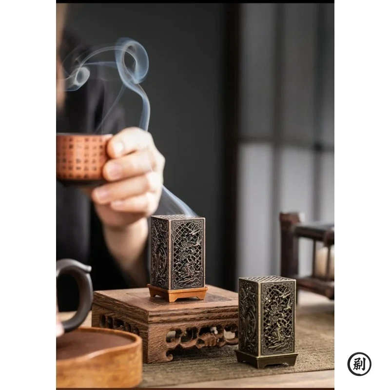 Quadratischer vertikaler Weihr – Incense Cone Holder Bewertung und Preis